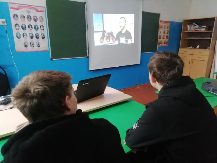 Ребята посмотрели выпуск "ШОУ профессий".
